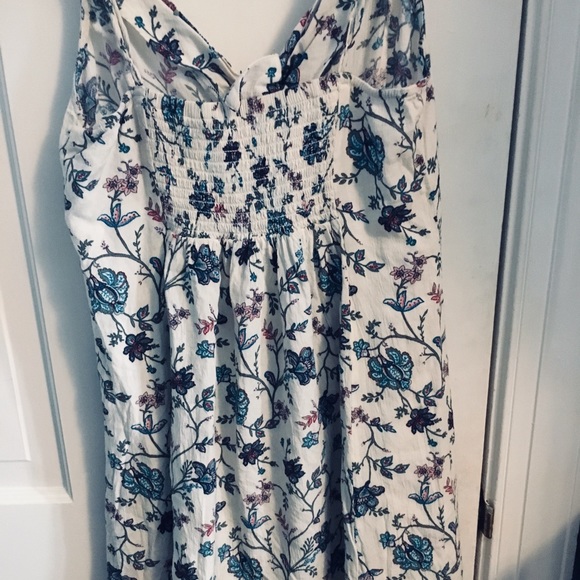 AE Floral Spaghetti Strap Dress 🌸🌸🌸 - Picture 3 of 4